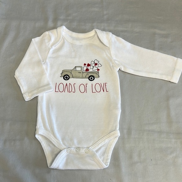 Rae Dunn White 'Loads of Love' Bodysuit - Picture 1 of 4